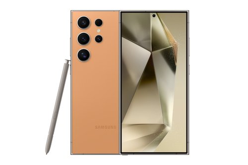 Samsung Galaxy S24 Ultra, front and back