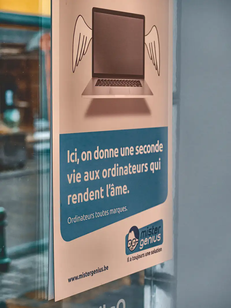 Poster GeniusCycle: tweede leven voor computers verzameld door Mister Genius